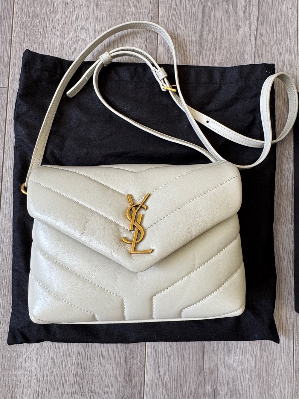 YSL Saint Laurent Toy Loulou Quilted Crossbody Bag Cream Leather Gold HW Box
